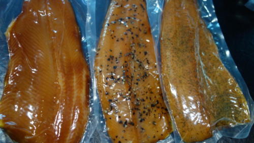 kaltgeräucherte Fischfilets