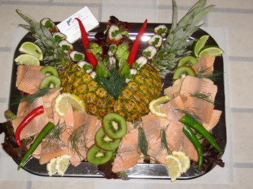 Leckere Fischplatten, frisch zubereitet.